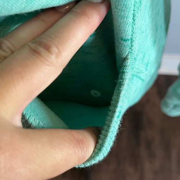 ⭐️ Lululemon Scuba - Picture 5 of 5